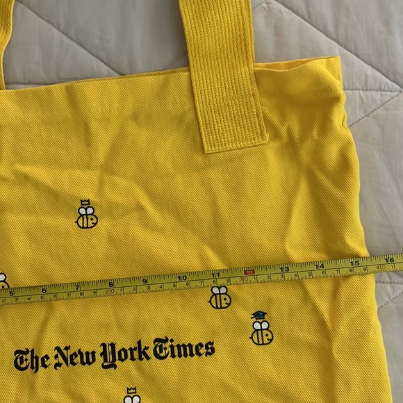 New York Times spelling bee tote 100% cotton RARE - Picture 13 of 15